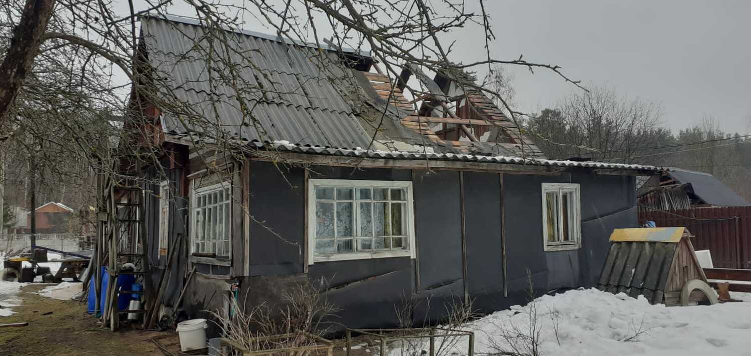 демонтаж старого дома в Невской Дубровке